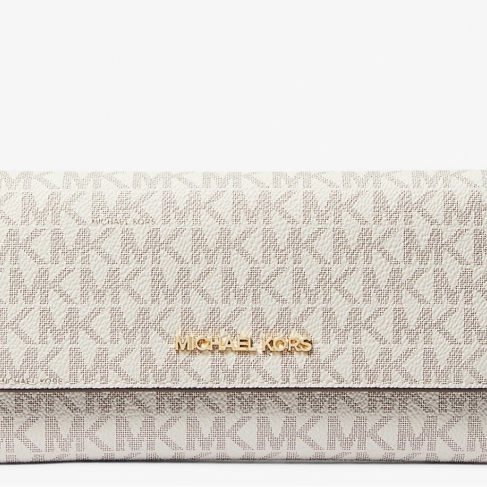 Michael Kors Jet Set Large Vanilla Tri fold Wallet with Gold Hardware
